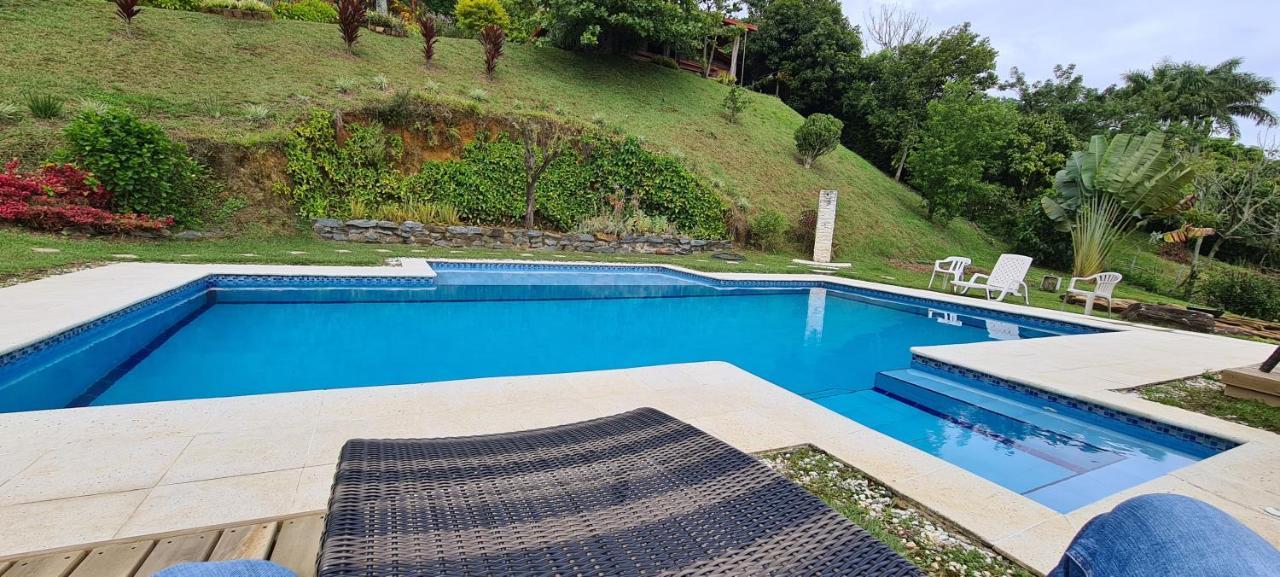 Finca Hotel Tierra Verde Girardota Eksteriør billede