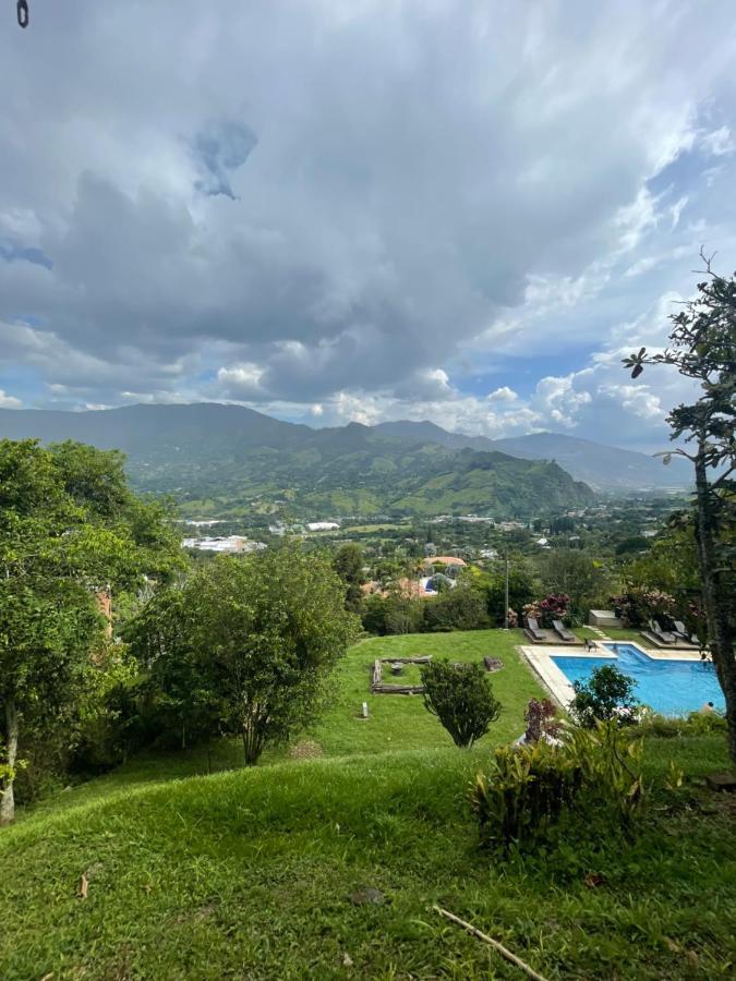 Finca Hotel Tierra Verde Girardota Eksteriør billede