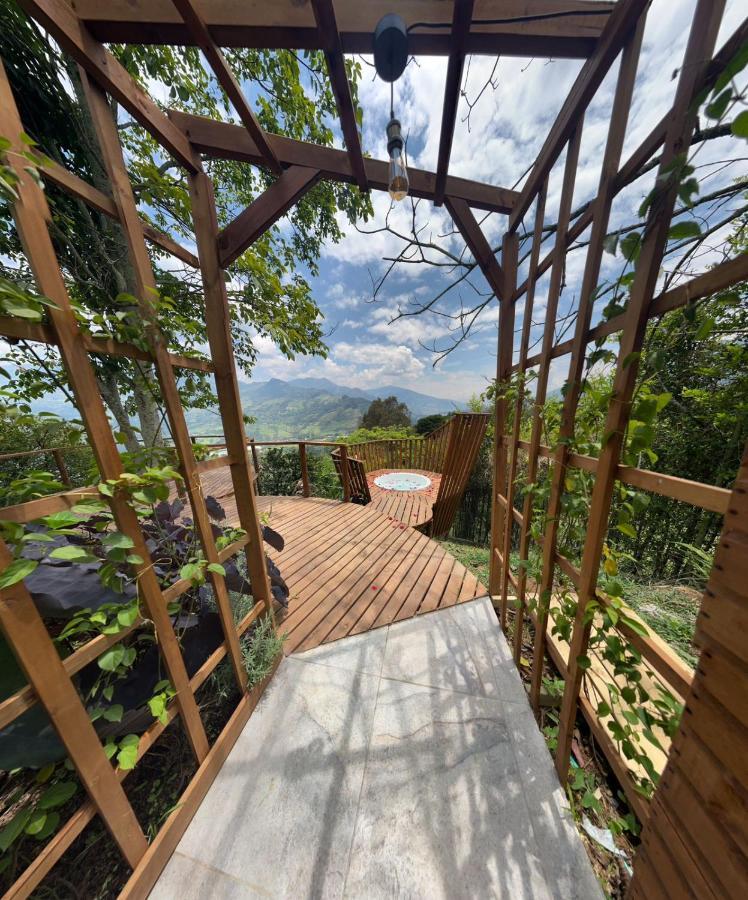 Finca Hotel Tierra Verde Girardota Eksteriør billede