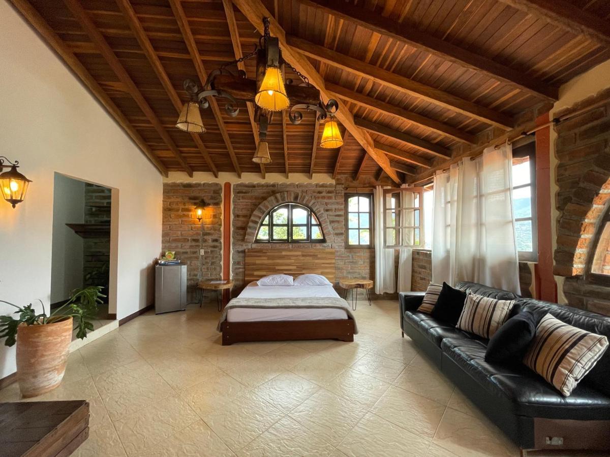 Finca Hotel Tierra Verde Girardota Eksteriør billede