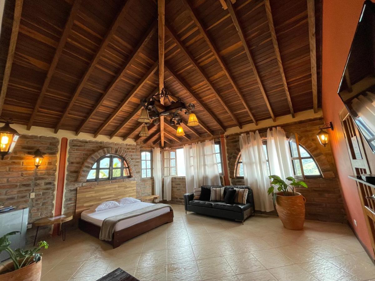 Finca Hotel Tierra Verde Girardota Eksteriør billede